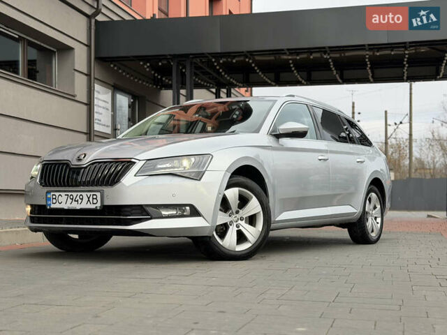 Сірий Шкода Суперб, об'ємом двигуна 1.97 л та пробігом 261 тис. км за 17999 $, фото 1 на Automoto.ua