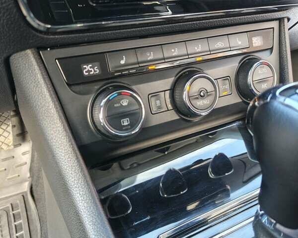 Серый Шкода Суперб, объемом двигателя 1.97 л и пробегом 264 тыс. км за 14300 $, фото 30 на Automoto.ua