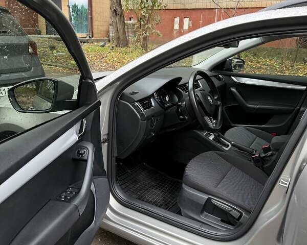 Серый Шкода Суперб, объемом двигателя 1.97 л и пробегом 253 тыс. км за 11900 $, фото 11 на Automoto.ua