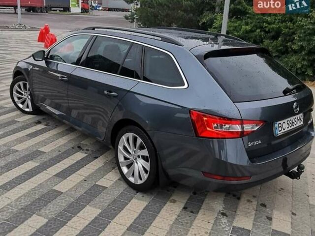 Сірий Шкода Суперб, об'ємом двигуна 2 л та пробігом 330 тис. км за 15700 $, фото 6 на Automoto.ua
