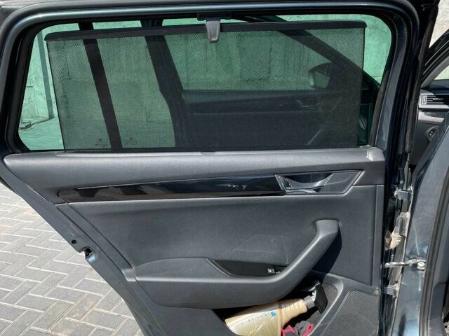 Сірий Шкода Суперб, об'ємом двигуна 2 л та пробігом 270 тис. км за 20000 $, фото 22 на Automoto.ua