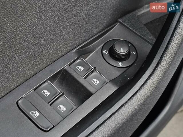 Сірий Шкода Суперб, об'ємом двигуна 1.8 л та пробігом 119 тис. км за 15999 $, фото 34 на Automoto.ua