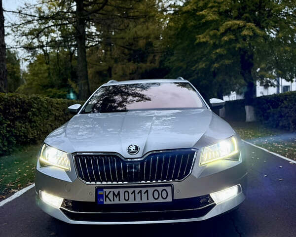 Шкода Суперб 2016 у Житомирі на Automoto.ua Сірий Шкода Суперб, об'ємом двигуна 2 л та пробігом 270 тис. км за 18000 $, фото 12 на Automoto.ua