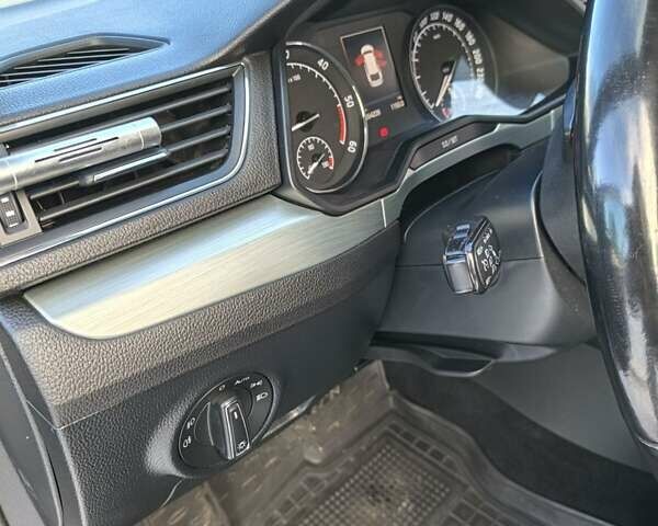 Серый Шкода Суперб, объемом двигателя 1.97 л и пробегом 264 тыс. км за 14300 $, фото 26 на Automoto.ua