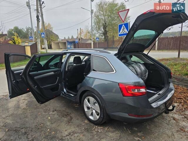 Шкода Суперб 2016 в Киеве на Automoto.ua Серый Шкода Суперб, объемом двигателя 2 л и пробегом 260 тыс. км за 14700 $, фото 51 на Automoto.ua