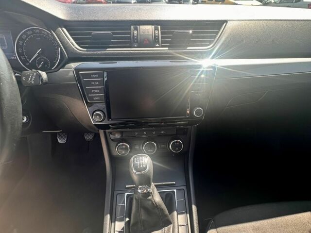 Серый Шкода Суперб, объемом двигателя 1.6 л и пробегом 256 тыс. км за 12999 $, фото 12 на Automoto.ua