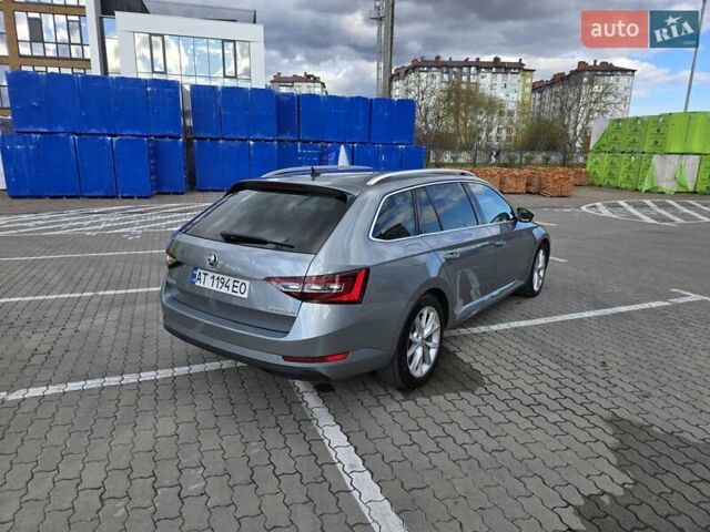 Серый Шкода Суперб, объемом двигателя 1.6 л и пробегом 270 тыс. км за 13500 $, фото 6 на Automoto.ua