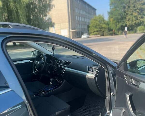 Серый Шкода Суперб, объемом двигателя 1.97 л и пробегом 212 тыс. км за 16900 $, фото 22 на Automoto.ua