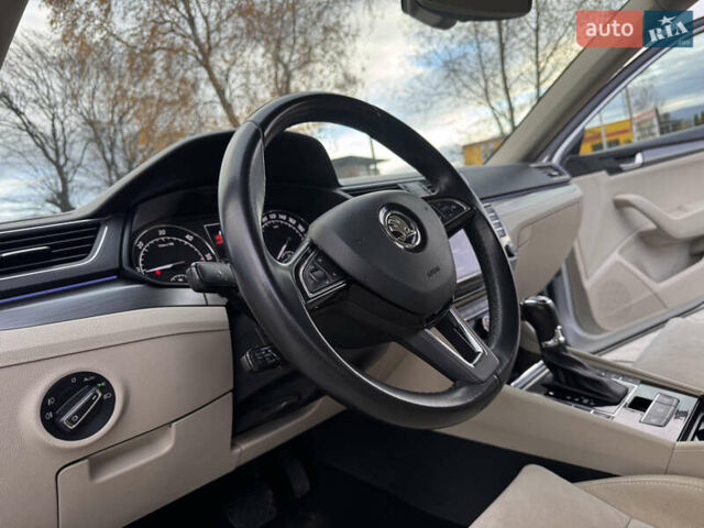 Шкода Суперб 2016 в Дрогобыче на Automoto.ua Серый Шкода Суперб, объемом двигателя 1.98 л и пробегом 250 тыс. км за 17150 $, фото 42 на Automoto.ua