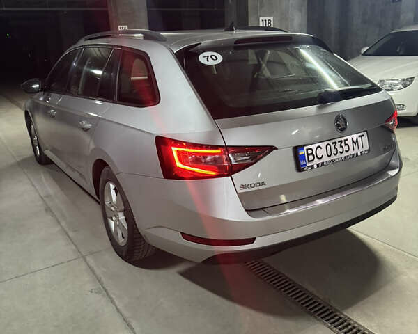 Шкода Суперб 2016 в Львове на Automoto.ua Серый Шкода Суперб, объемом двигателя 1.6 л и пробегом 218 тыс. км за 15300 $, фото 2 на Automoto.ua