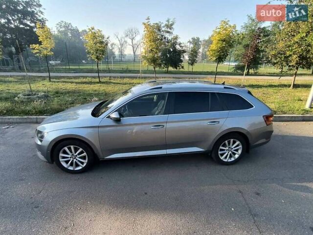 Сірий Шкода Суперб, об'ємом двигуна 2 л та пробігом 301 тис. км за 18500 $, фото 13 на Automoto.ua