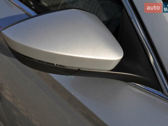 Серый Шкода Суперб, объемом двигателя 1.97 л и пробегом 265 тыс. км за 16000 $, фото 11 на Automoto.ua