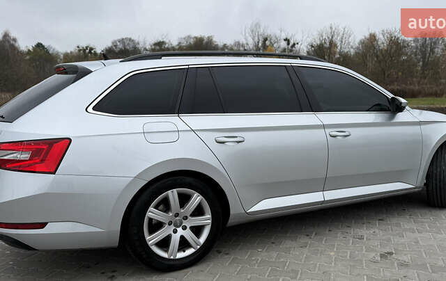 Серый Шкода Суперб, объемом двигателя 1.97 л и пробегом 361 тыс. км за 14600 $, фото 3 на Automoto.ua