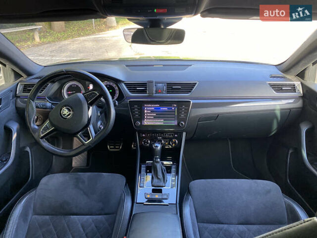 Сірий Шкода Суперб, об'ємом двигуна 1.97 л та пробігом 240 тис. км за 18000 $, фото 48 на Automoto.ua