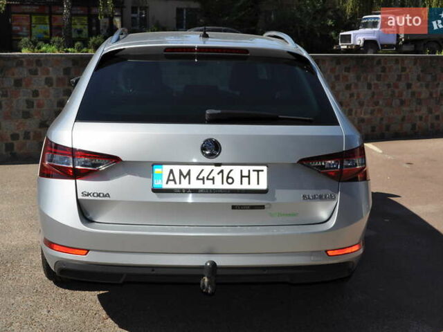 Серый Шкода Суперб, объемом двигателя 1.97 л и пробегом 265 тыс. км за 16000 $, фото 6 на Automoto.ua