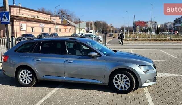 Серый Шкода Суперб, объемом двигателя 1.6 л и пробегом 255 тыс. км за 15200 $, фото 10 на Automoto.ua