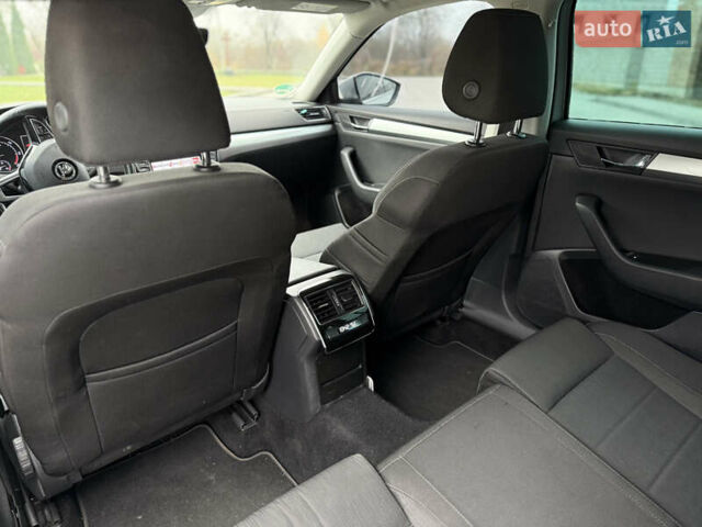 Серый Шкода Суперб, объемом двигателя 1.97 л и пробегом 361 тыс. км за 14600 $, фото 13 на Automoto.ua