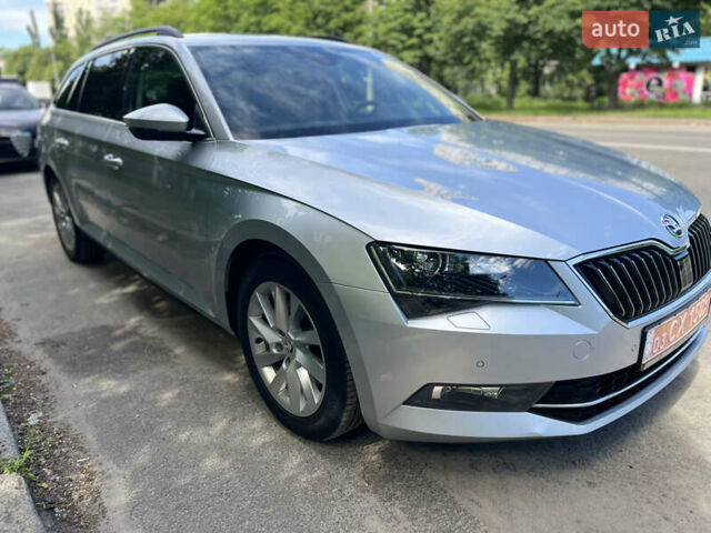 Серый Шкода Суперб, объемом двигателя 2 л и пробегом 162 тыс. км за 19499 $, фото 8 на Automoto.ua