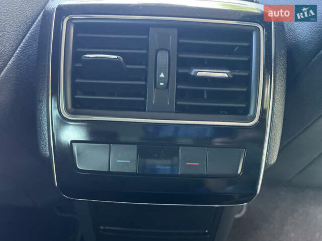 Серый Шкода Суперб, объемом двигателя 2 л и пробегом 162 тыс. км за 19499 $, фото 11 на Automoto.ua