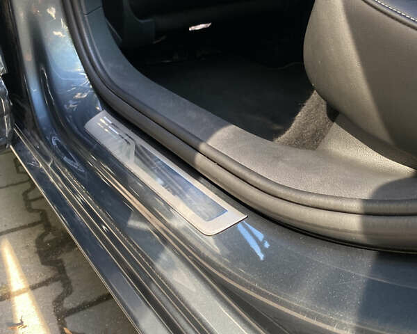 Сірий Шкода Суперб, об'ємом двигуна 1.97 л та пробігом 240 тис. км за 18000 $, фото 42 на Automoto.ua