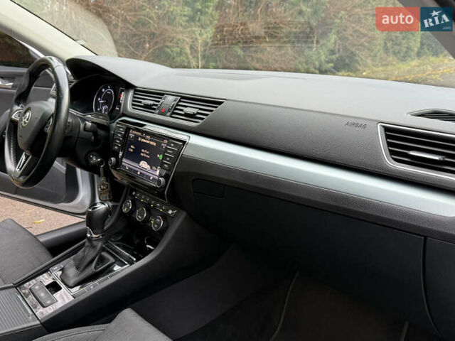 Сірий Шкода Суперб, об'ємом двигуна 2 л та пробігом 217 тис. км за 13950 $, фото 17 на Automoto.ua