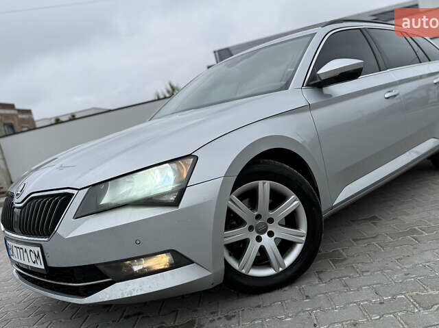 Серый Шкода Суперб, объемом двигателя 1.97 л и пробегом 361 тыс. км за 14600 $, фото 16 на Automoto.ua