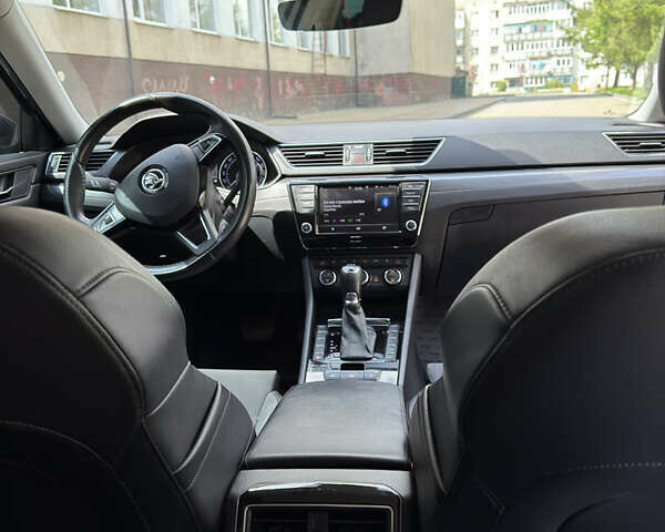 Серый Шкода Суперб, объемом двигателя 1.97 л и пробегом 335 тыс. км за 17600 $, фото 7 на Automoto.ua