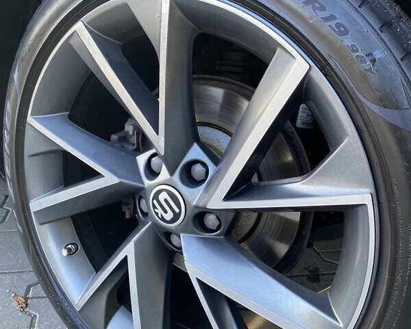 Сірий Шкода Суперб, об'ємом двигуна 1.97 л та пробігом 240 тис. км за 18000 $, фото 15 на Automoto.ua