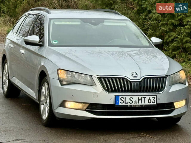 Сірий Шкода Суперб, об'ємом двигуна 2 л та пробігом 217 тис. км за 13950 $, фото 1 на Automoto.ua