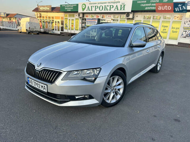 Серый Шкода Суперб, объемом двигателя 1.97 л и пробегом 257 тыс. км за 17000 $, фото 4 на Automoto.ua