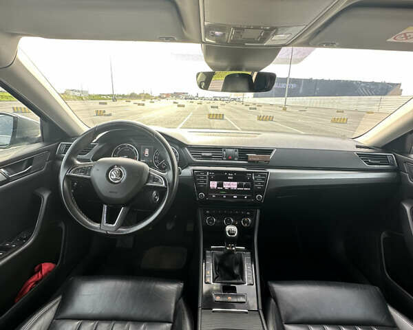 Серый Шкода Суперб, объемом двигателя 1.97 л и пробегом 295 тыс. км за 14900 $, фото 16 на Automoto.ua