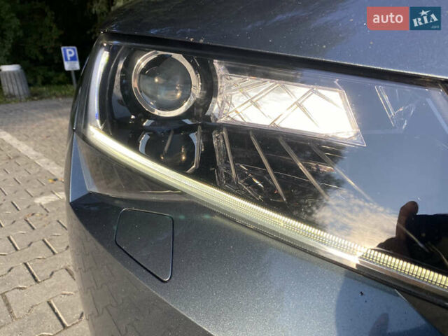 Сірий Шкода Суперб, об'ємом двигуна 1.97 л та пробігом 240 тис. км за 18000 $, фото 4 на Automoto.ua