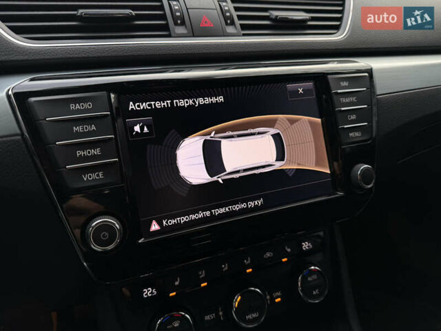 Сірий Шкода Суперб, об'ємом двигуна 2 л та пробігом 217 тис. км за 13950 $, фото 15 на Automoto.ua