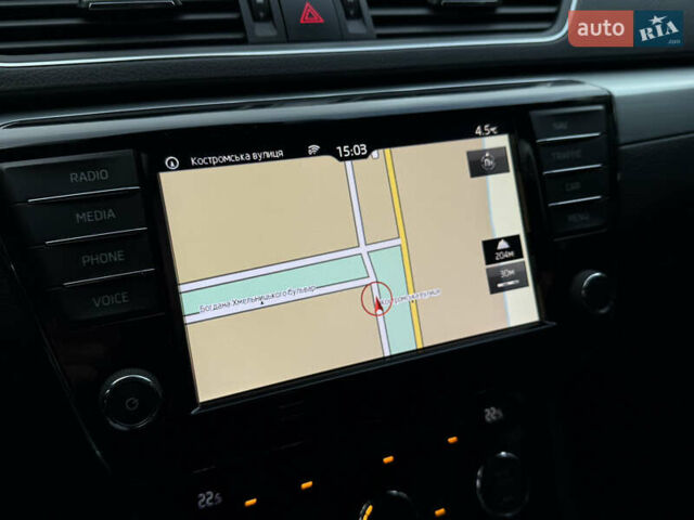 Сірий Шкода Суперб, об'ємом двигуна 2 л та пробігом 217 тис. км за 13950 $, фото 16 на Automoto.ua