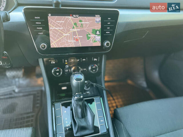 Серый Шкода Суперб, объемом двигателя 1.97 л и пробегом 256 тыс. км за 15999 $, фото 28 на Automoto.ua