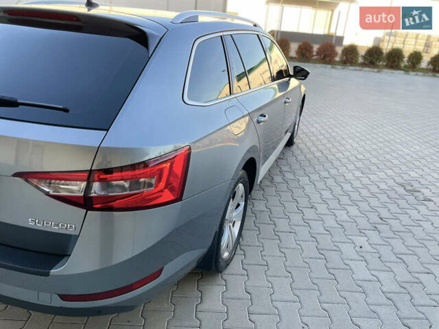 Серый Шкода Суперб, объемом двигателя 1.97 л и пробегом 256 тыс. км за 15999 $, фото 18 на Automoto.ua