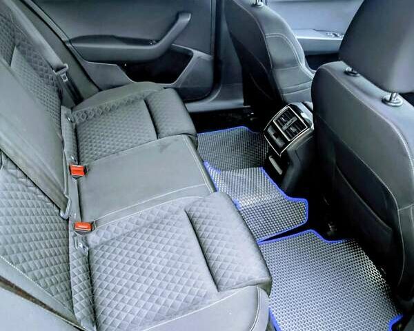 Сірий Шкода Суперб, об'ємом двигуна 1.97 л та пробігом 314 тис. км за 20500 $, фото 21 на Automoto.ua