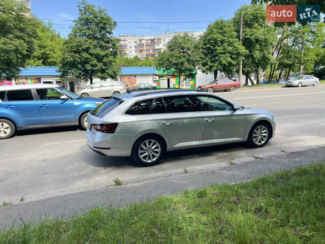 Серый Шкода Суперб, объемом двигателя 2 л и пробегом 162 тыс. км за 19499 $, фото 1 на Automoto.ua