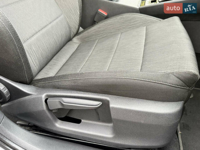 Сірий Шкода Суперб, об'ємом двигуна 2 л та пробігом 217 тис. км за 13950 $, фото 18 на Automoto.ua