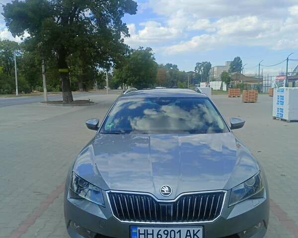 Серый Шкода Суперб, объемом двигателя 1.97 л и пробегом 246 тыс. км за 18600 $, фото 3 на Automoto.ua