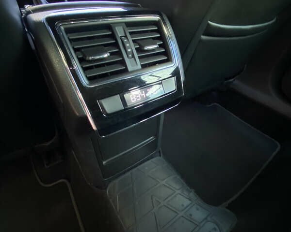 Сірий Шкода Суперб, об'ємом двигуна 1.97 л та пробігом 240 тис. км за 18000 $, фото 45 на Automoto.ua