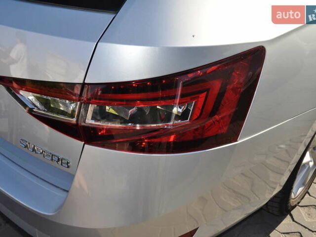 Серый Шкода Суперб, объемом двигателя 1.97 л и пробегом 265 тыс. км за 16000 $, фото 9 на Automoto.ua