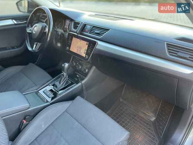 Серый Шкода Суперб, объемом двигателя 1.97 л и пробегом 256 тыс. км за 15999 $, фото 20 на Automoto.ua