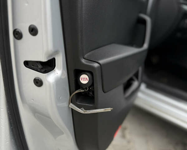 Серый Шкода Суперб, объемом двигателя 1.97 л и пробегом 361 тыс. км за 14600 $, фото 22 на Automoto.ua