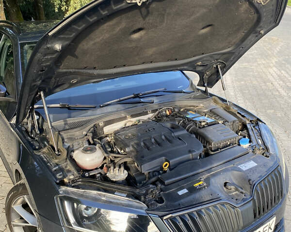 Сірий Шкода Суперб, об'ємом двигуна 1.97 л та пробігом 240 тис. км за 18000 $, фото 25 на Automoto.ua