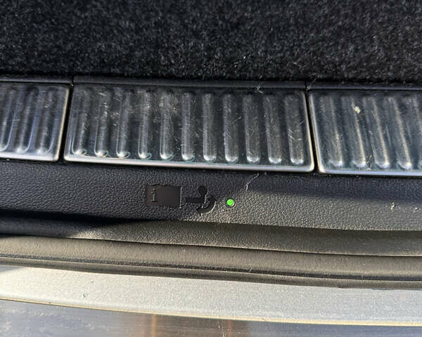 Серый Шкода Суперб, объемом двигателя 1.97 л и пробегом 210 тыс. км за 20350 $, фото 47 на Automoto.ua