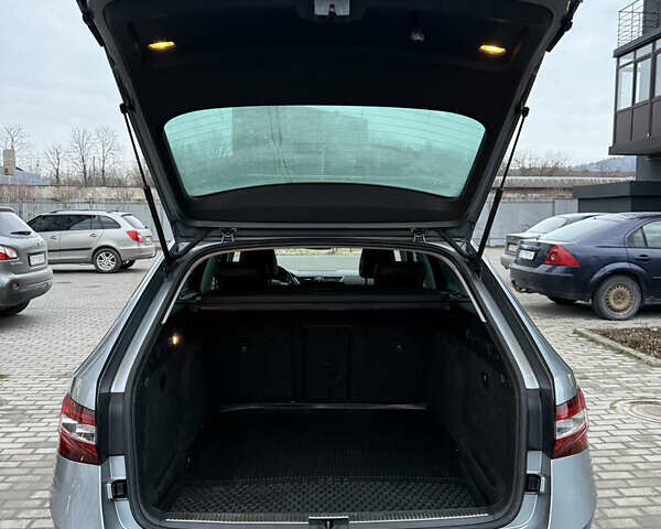 Сірий Шкода Суперб, об'ємом двигуна 2 л та пробігом 237 тис. км за 18999 $, фото 33 на Automoto.ua