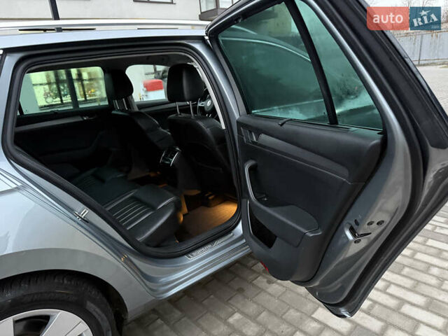 Серый Шкода Суперб, объемом двигателя 2 л и пробегом 237 тыс. км за 19000 $, фото 46 на Automoto.ua