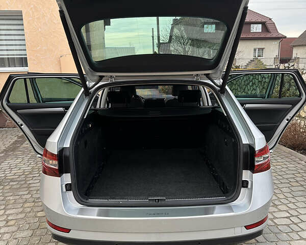 Серый Шкода Суперб, объемом двигателя 1.97 л и пробегом 210 тыс. км за 20300 $, фото 60 на Automoto.ua