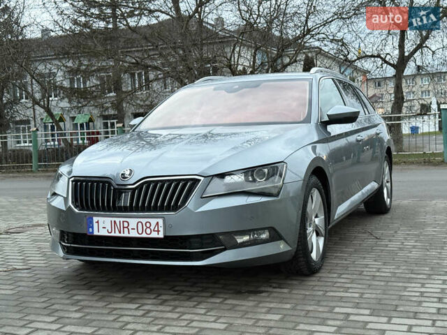 Сірий Шкода Суперб, об'ємом двигуна 2 л та пробігом 237 тис. км за 18999 $, фото 7 на Automoto.ua